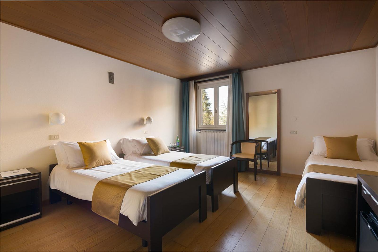 Hotel Mirella Ponte Di Legno Exterior photo