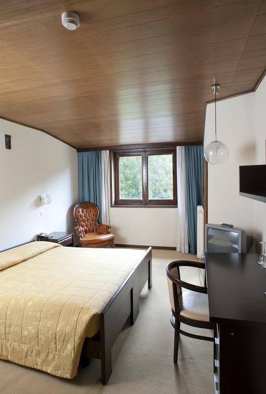 Hotel Mirella Ponte Di Legno Room photo