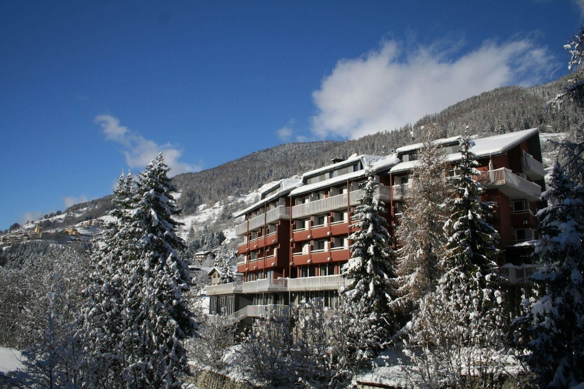 Hotel Mirella Ponte Di Legno Exterior photo